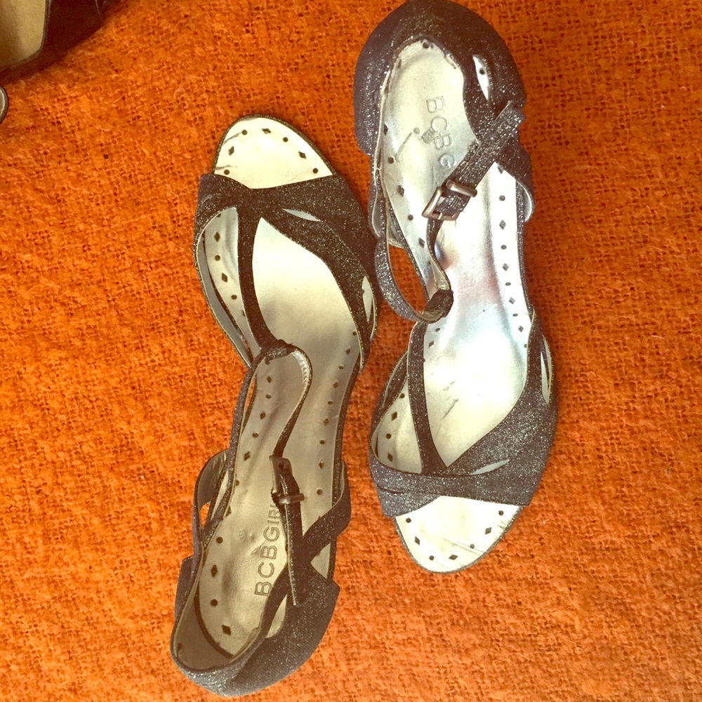 BCBG GIRLS STRAPPY PUMPS